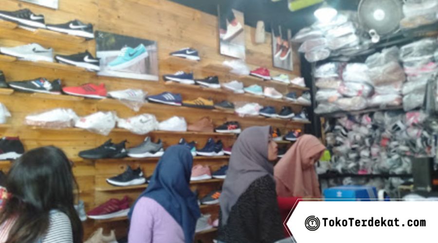 toko sepatu di Solo terbaik